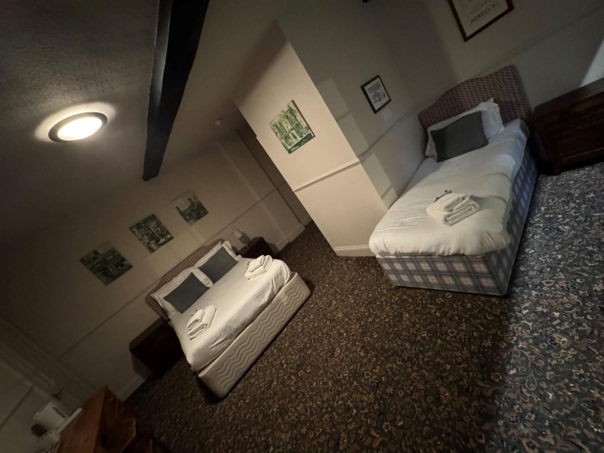 The Kings Arms Hotel Chipping Norton Zimmer foto
